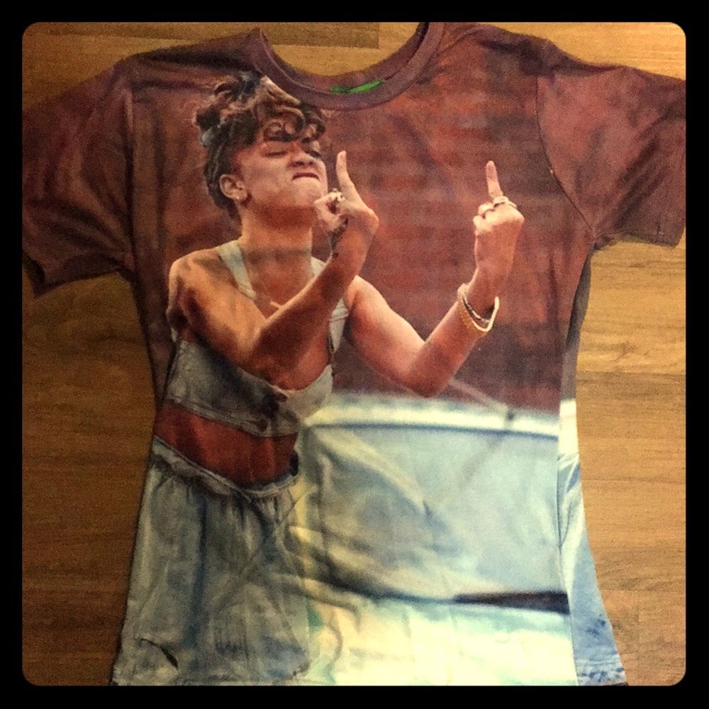 Rihanna T-shirt